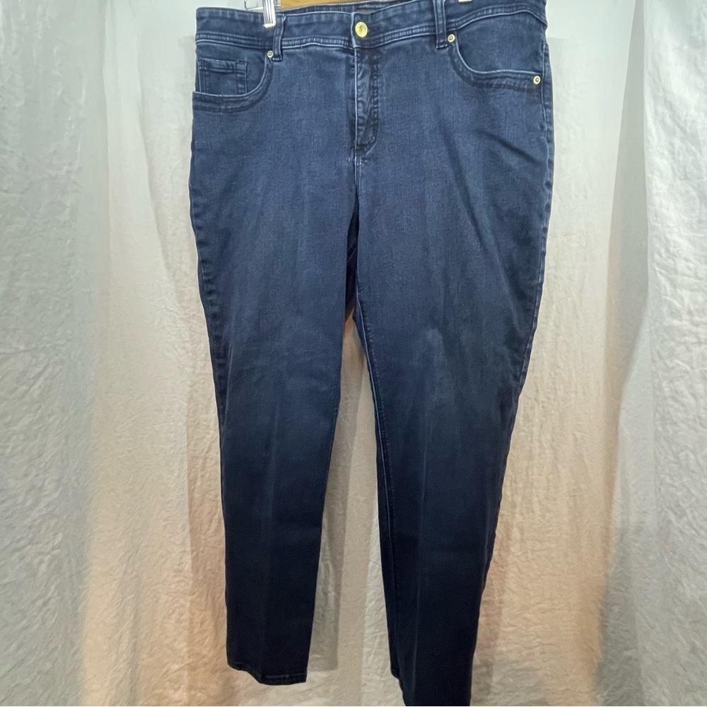 Chico’s so slimming Women’s jeans. Size 3regular. Pre-owned. Gold embellishment.